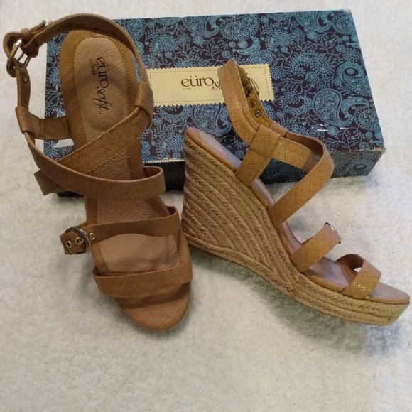 Euro Soft Persia Wedge with Free Gift! - Picture 3 of 9